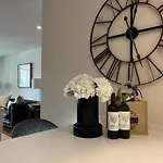 The Monochrome Suite At Ryedale House