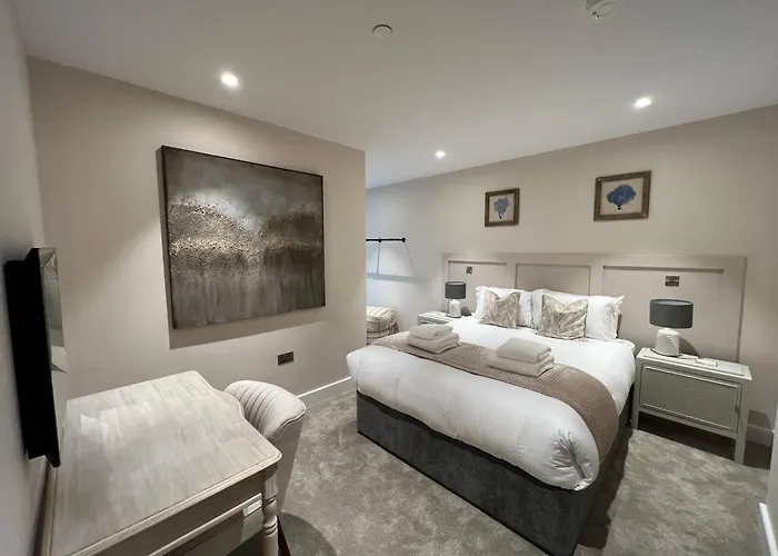The Monochrome Suite At Ryedale House