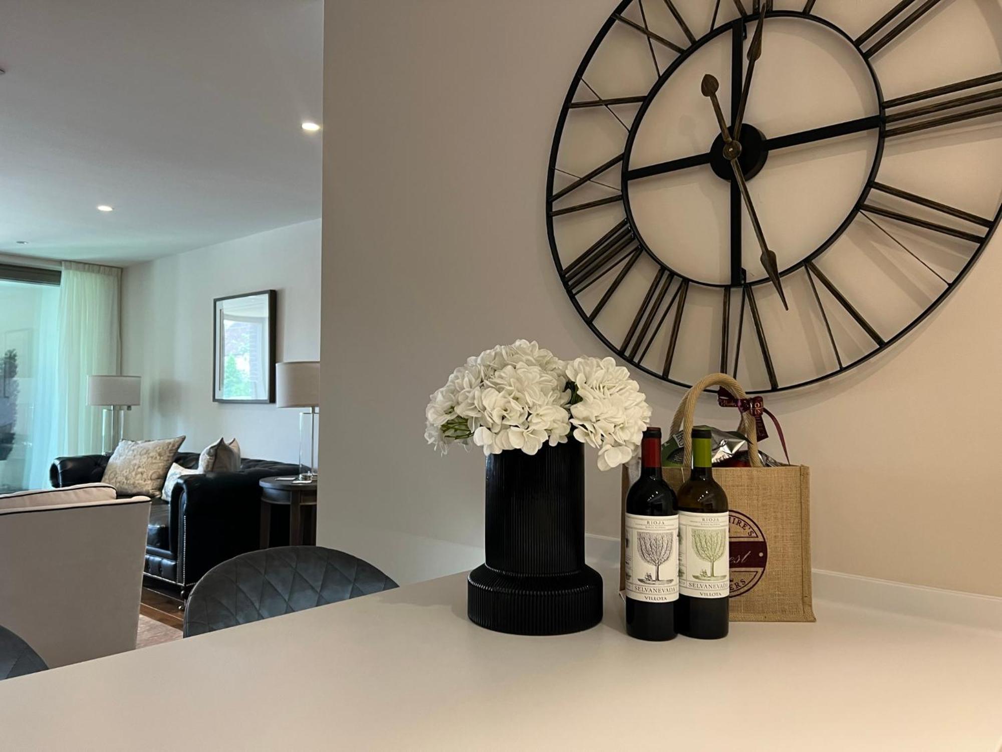 The Monochrome At Ryedale House Apartamento York